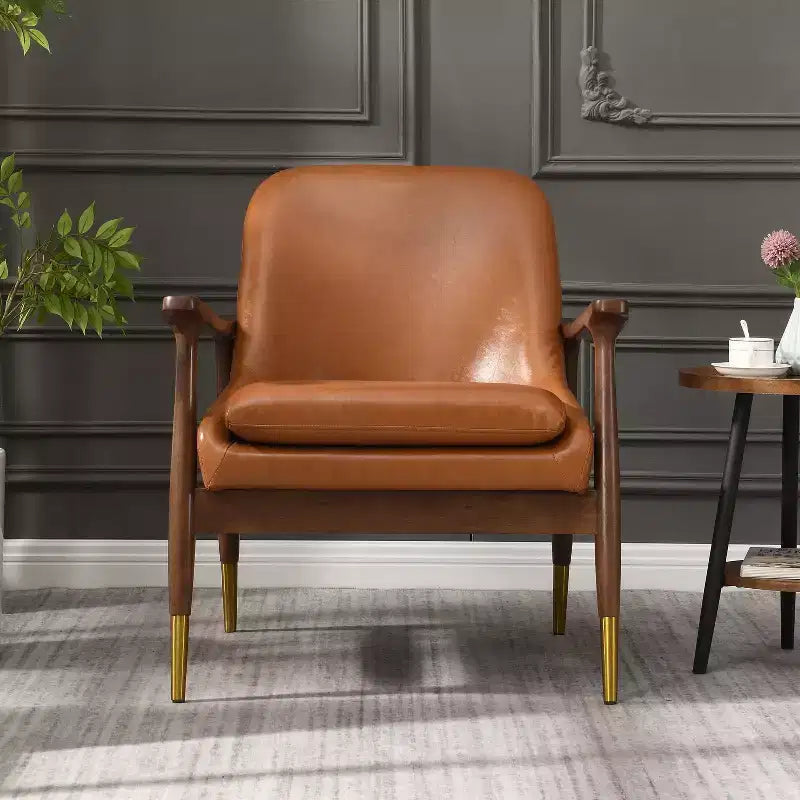 Poltrona accent senza braccioli marrone cognac, in similpelle, stile Mid-Century, posto singolo