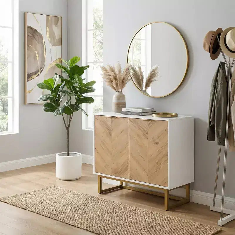 Mobile credenza a 2 ante con motivo Chevron, in legno bianco e naturale, con base in metallo nero