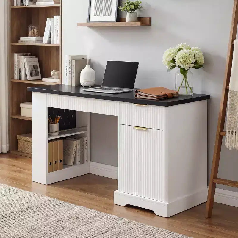 Scrivania moderna da ufficio bianca da 55" monoposto con vani portaoggetti e cassetti